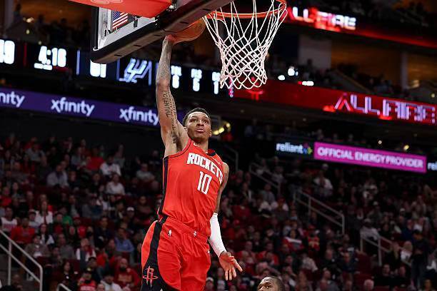 必一运动APP-连续两场稳定输出！火箭锋线新星总算是摆脱了之前的阴霾状态了？