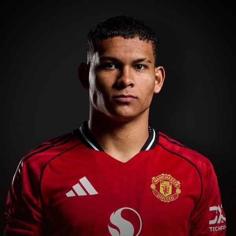 必一运动官方网站-曼联700万铁闸拒绝冬窗离队！接洽恩迪迪真相揭晓，两人仍是目标